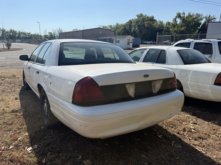 #46834-•-2008-ford-crown-victoria-sedan-2fafp71v68x125810-inv#46834-image-4