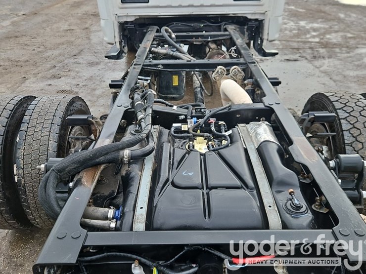 2018-ford-f550-image-13