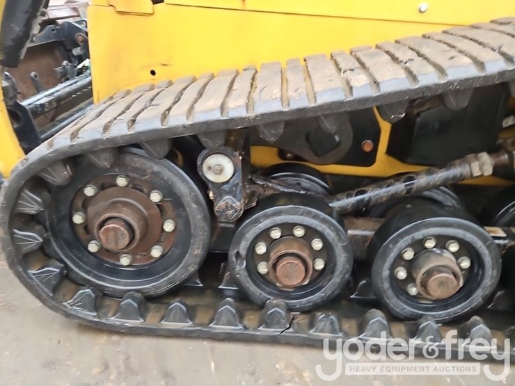2018-caterpillar-257d-image-17