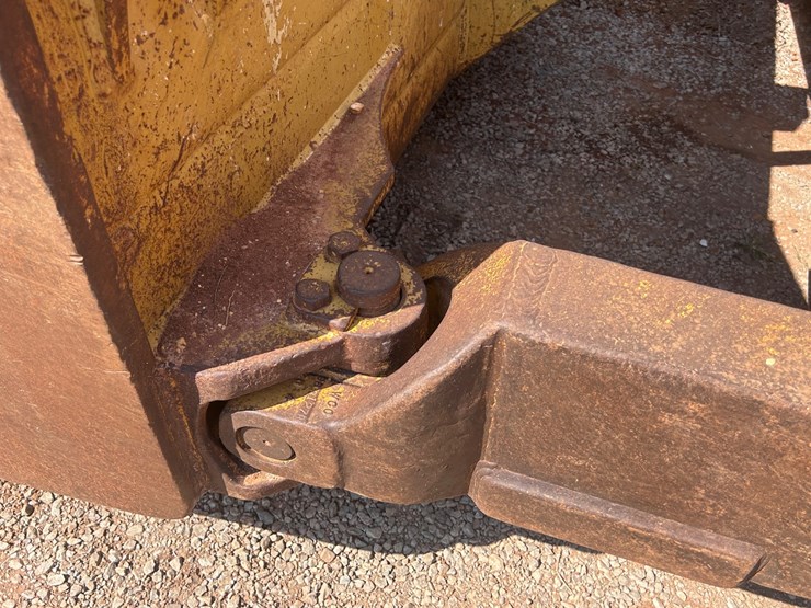 1998-caterpillar-d8r-xl-image-9