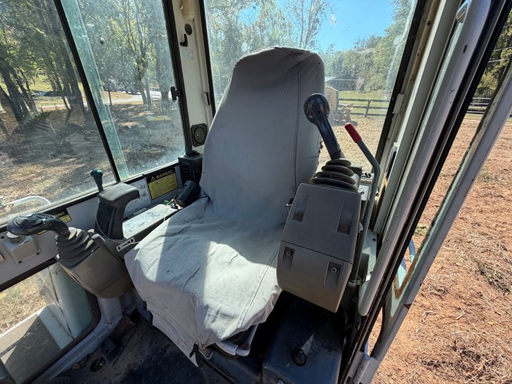 2007-takeuchi-tb135-image-20