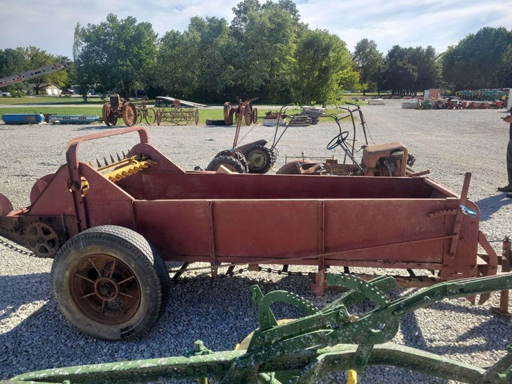 lazarus-manure-spreader-image-2