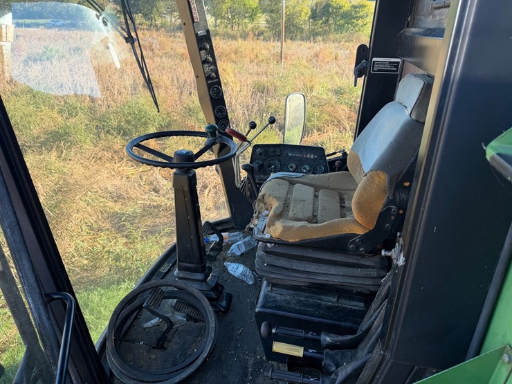 john-deere-4425-image-18