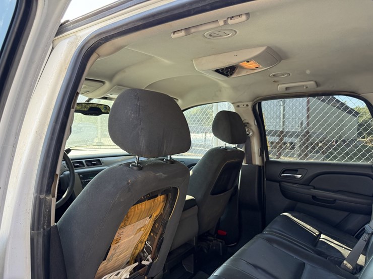 2008-chevrolet-tahoe-image-37