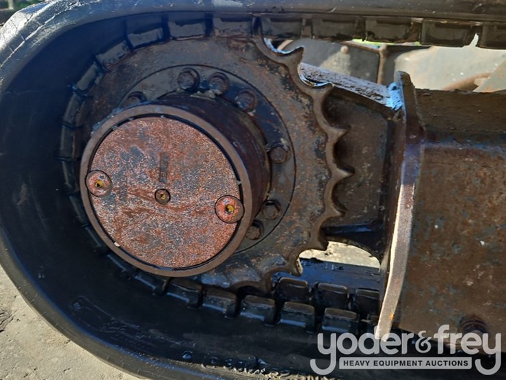 2021-deere-30g-image-9