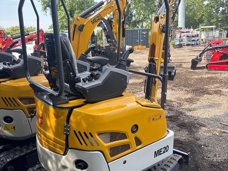 new-sd-lanch-co-diesel-mini-excavator-model-me20-image-5