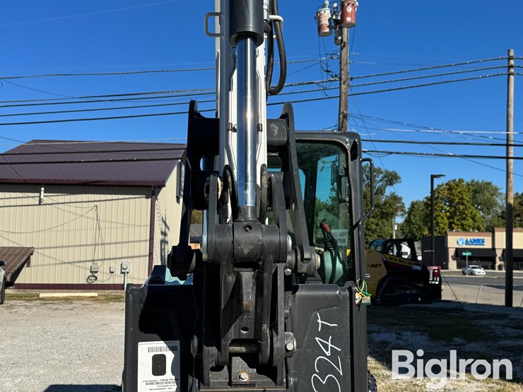 2026-bobcat-e40-image-16
