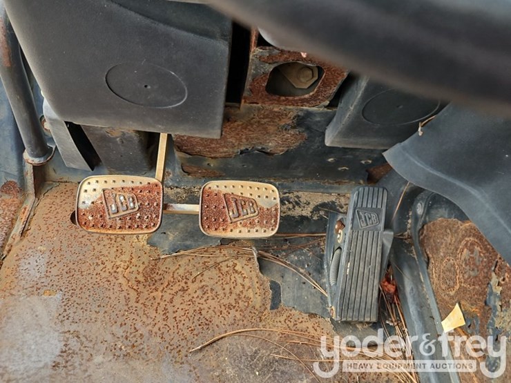 2013-jcb-550-170-image-24