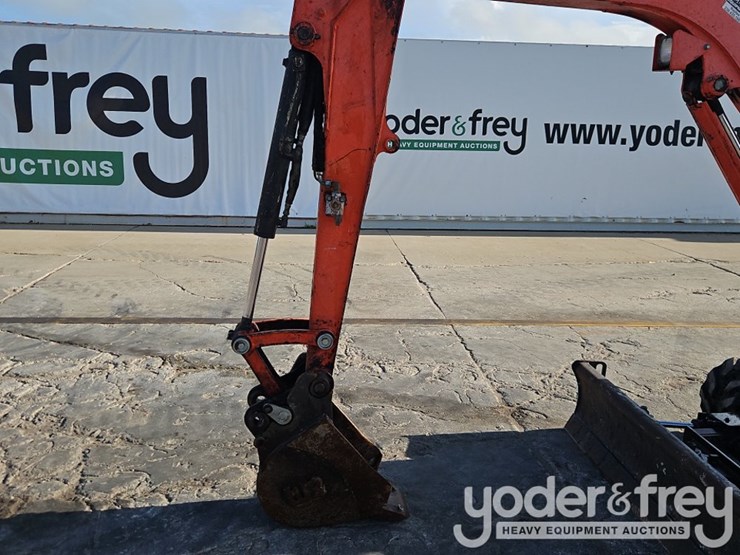 2018-kubota-kx033-4-image-19