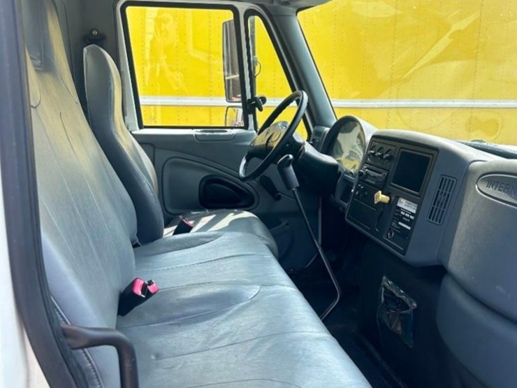2007-international-durastar-4300-image-5