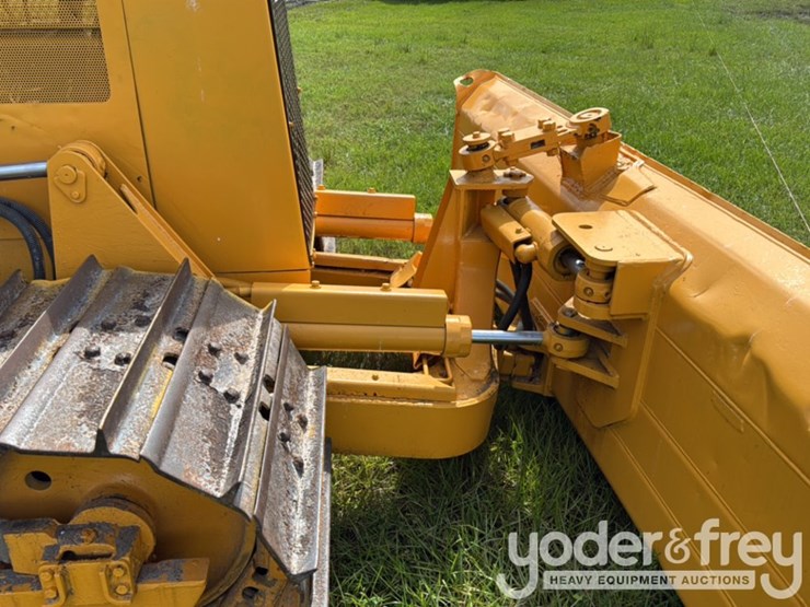 caterpillar-d5c-lgp-image-15