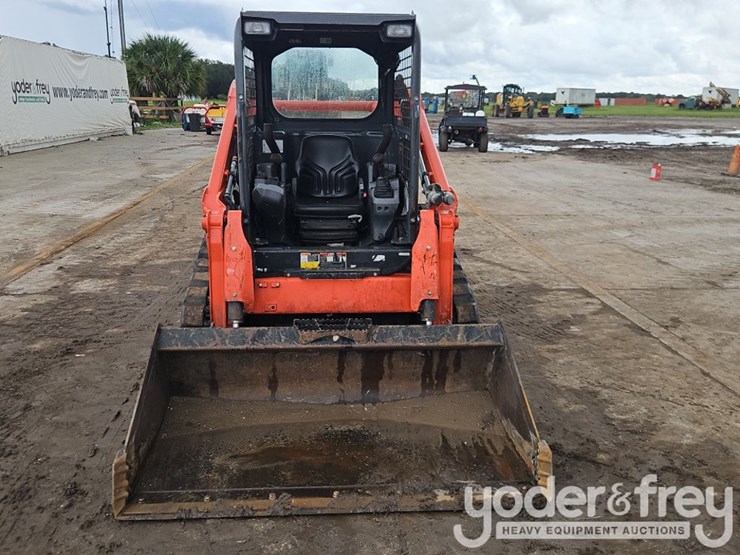 2024-kubota-svl65-2-image-8