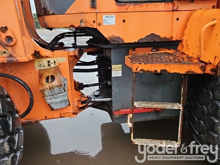 2018-doosan-dl220-5-image-20