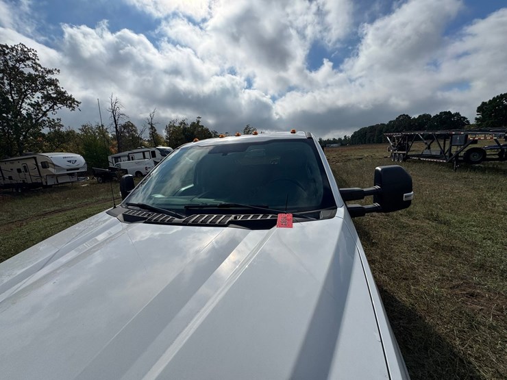 2019-ford-f350-xl-image-9