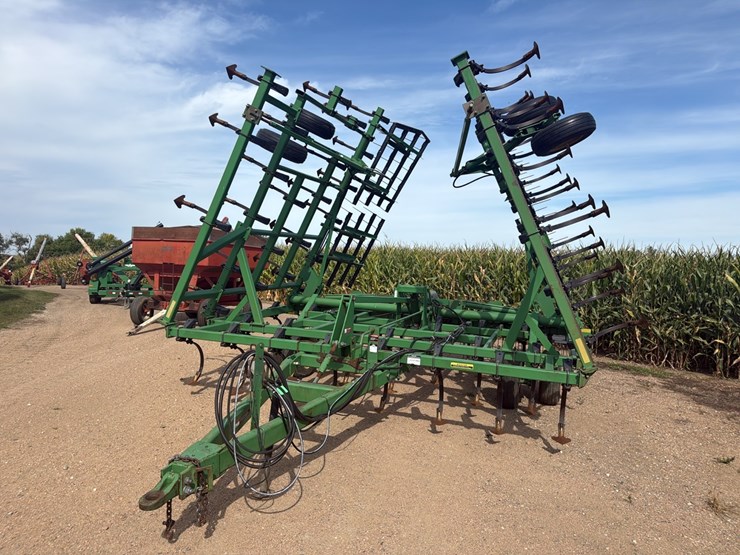 john-deere-40-image-1