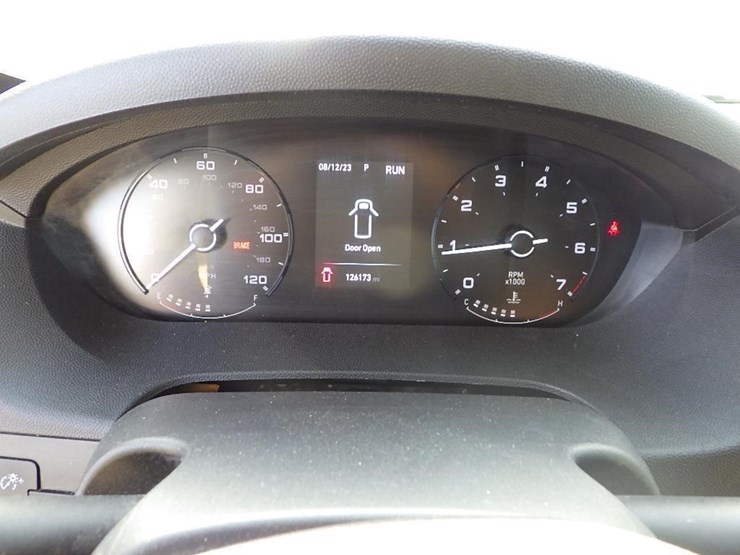 2022-dodge-3500-image-32