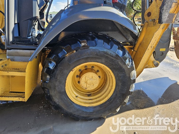 2016-deere-310sl-image-15