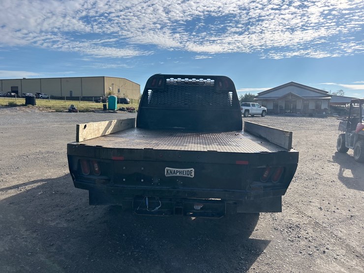 2021-chevrolet-3500-image-4