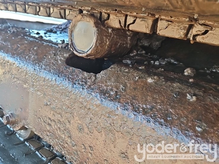2017-kubota-kx040-4-image-25