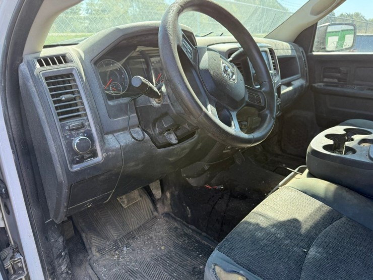 2016-dodge-1500-image-62