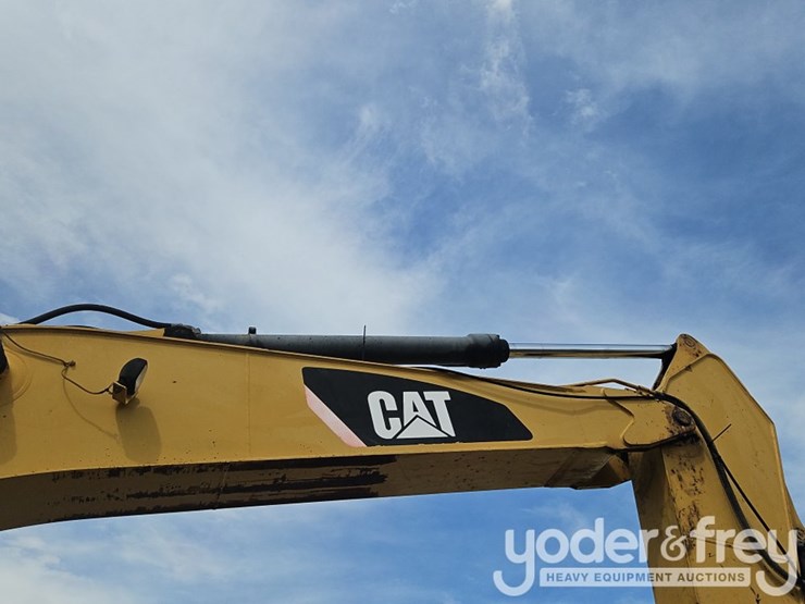 2014-caterpillar-329el-image-16