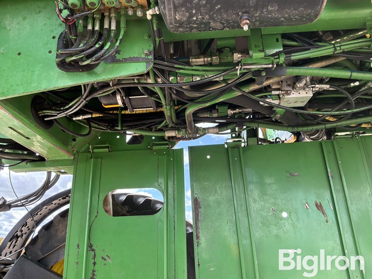 2009-john-deere-4830-image-16
