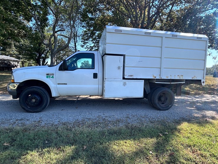 2002-ford-f550-xl-image-3