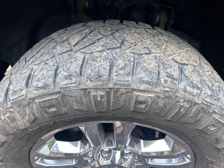 #33-•-2016-chevrolet-silverado-high-country-pickup-truck-image-2