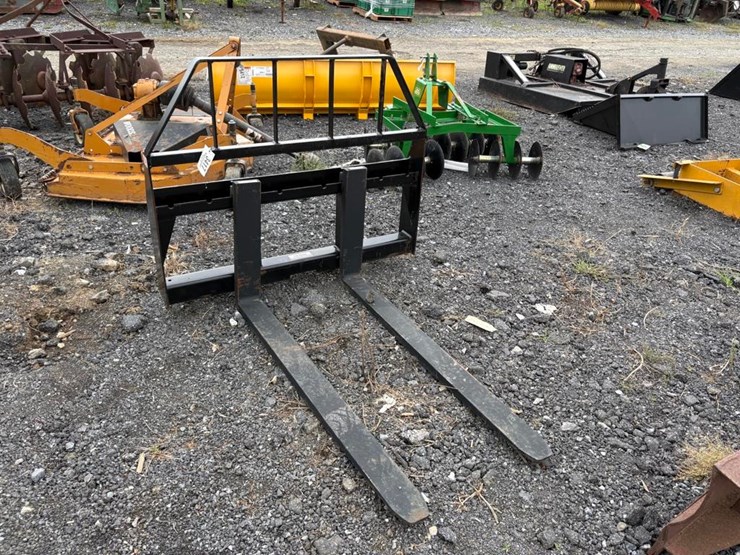kivel-48in-pallet-fork-attachment-image-1