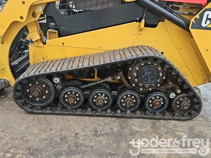 2018-caterpillar-257d-image-16