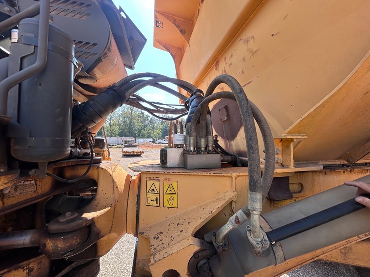 #9-•-2008-cat-a40e-artic-dump-truck-image-19
