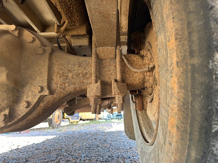 2007-caterpillar-c7-image-10