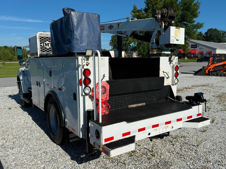 2007-ford-f750-xlt-sd-image-5