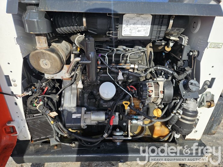 2019-bobcat-t595-image-24
