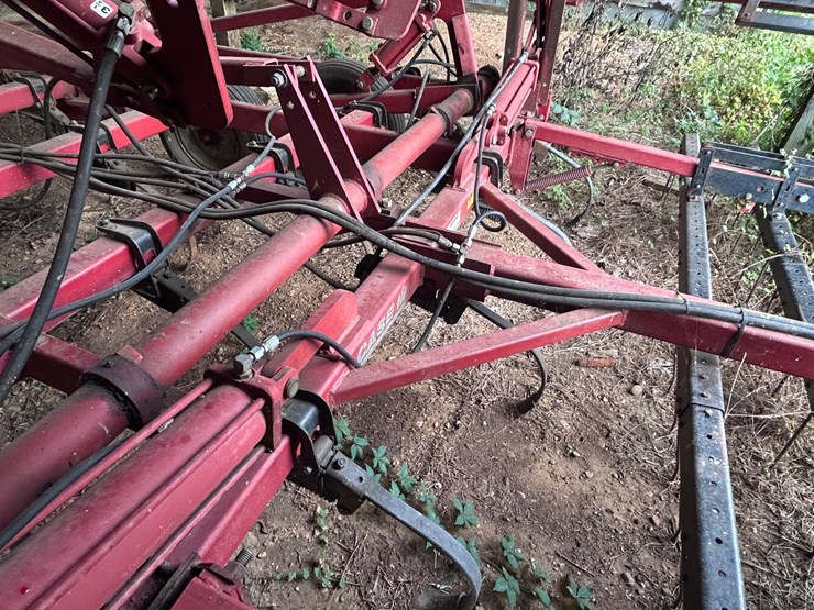 #74-•-case-4300-field-cultivator-image-22