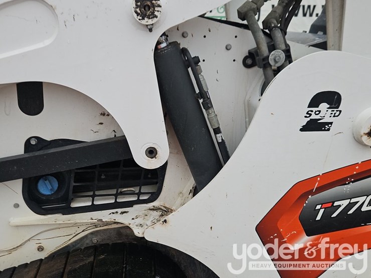 2023-bobcat-t770-image-16