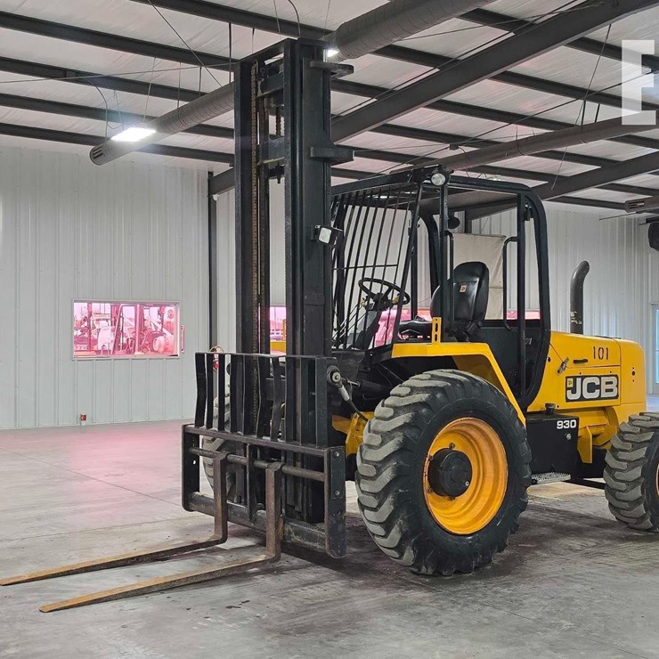 2020 JCB 930