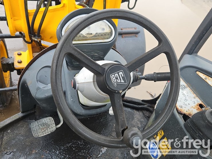2012-jcb-406b-image-25