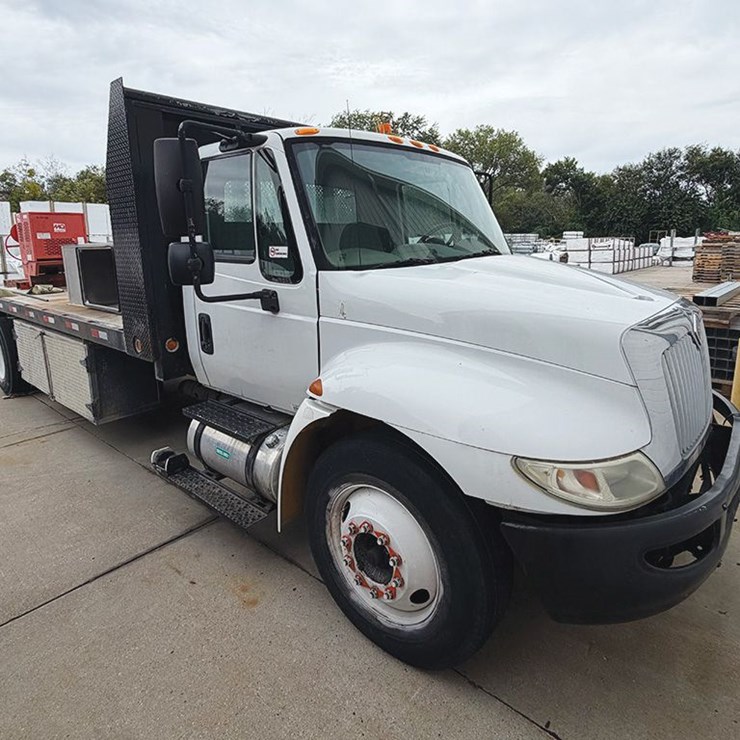 2009 INTERNATIONAL DURASTAR 4300