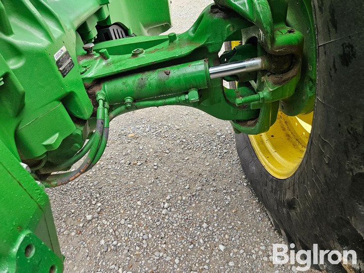 2011-john-deere-8285r-image-19