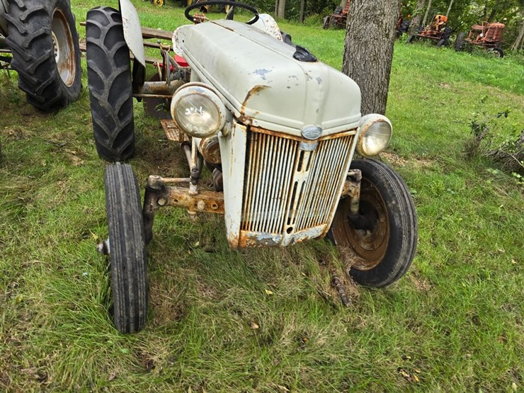 ford-8n-image-7
