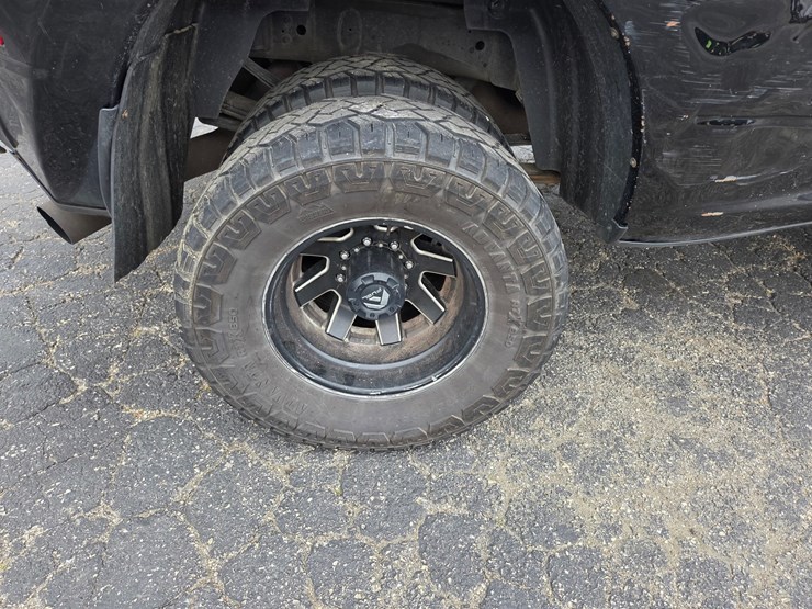 2015-dodge-3500-image-34
