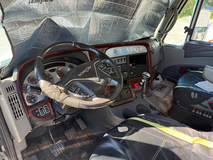 2010-international-lonestar-image-13
