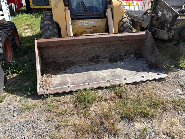 gehl-sl7800-turbo-skidsteer-image-4