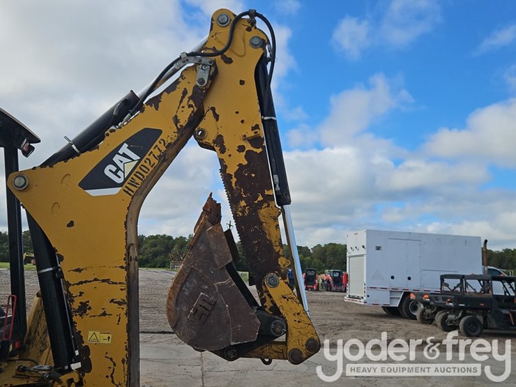 2018-caterpillar-420f2-it-image-19
