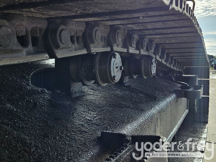 2015-komatsu-pc360-lc-11-image-10
