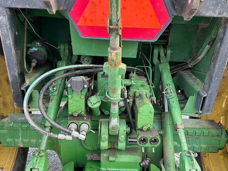 john-deere-4440-image-17