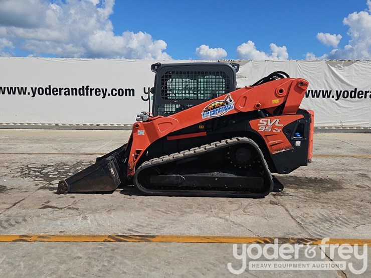 2019-kubota-svl95-2s-image-3