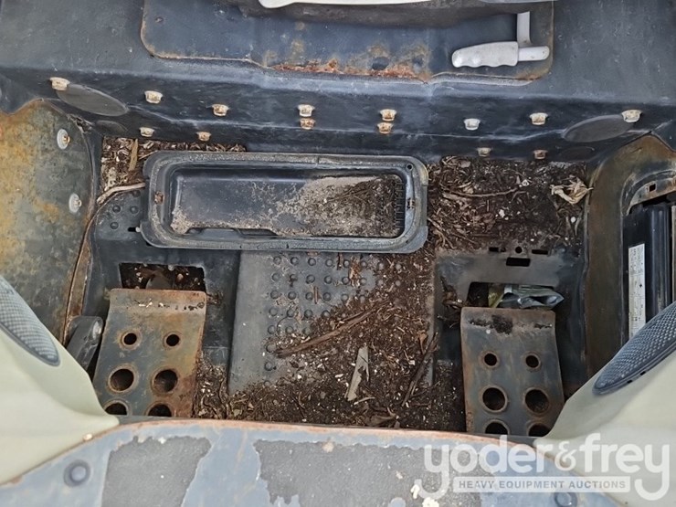 2018-bobcat-t590-image-18