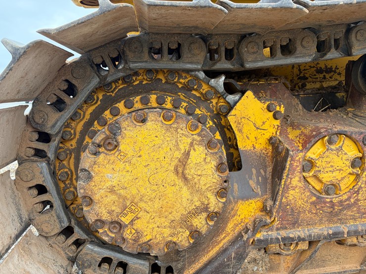 2018-komatsu-d51pxi-24-image-11